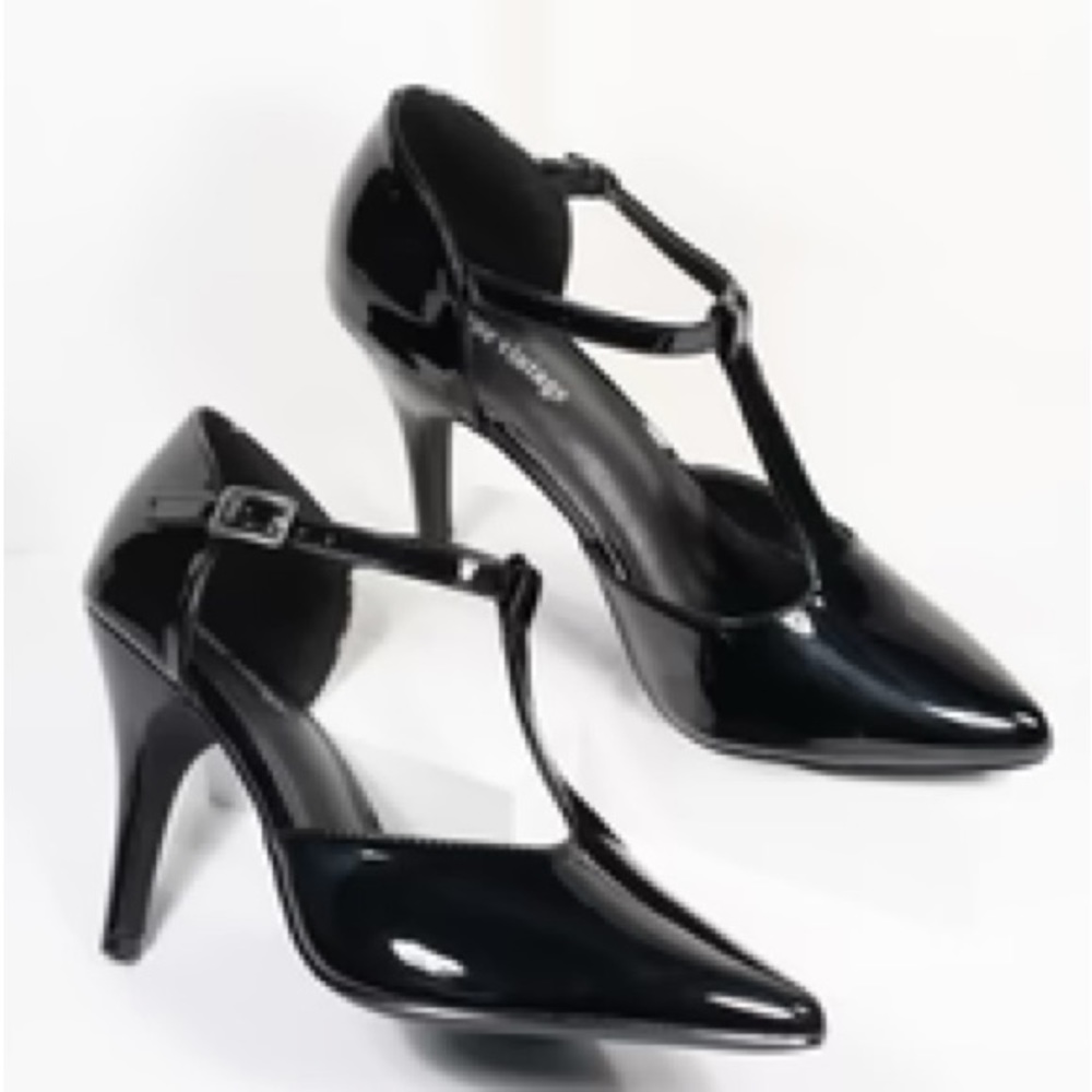 Unique Vintage Black Patent Leatherette T-Strap Heels